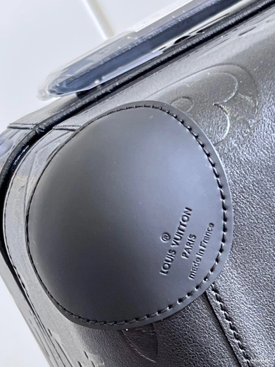 55 Louis HORIZON Vuitton 0808